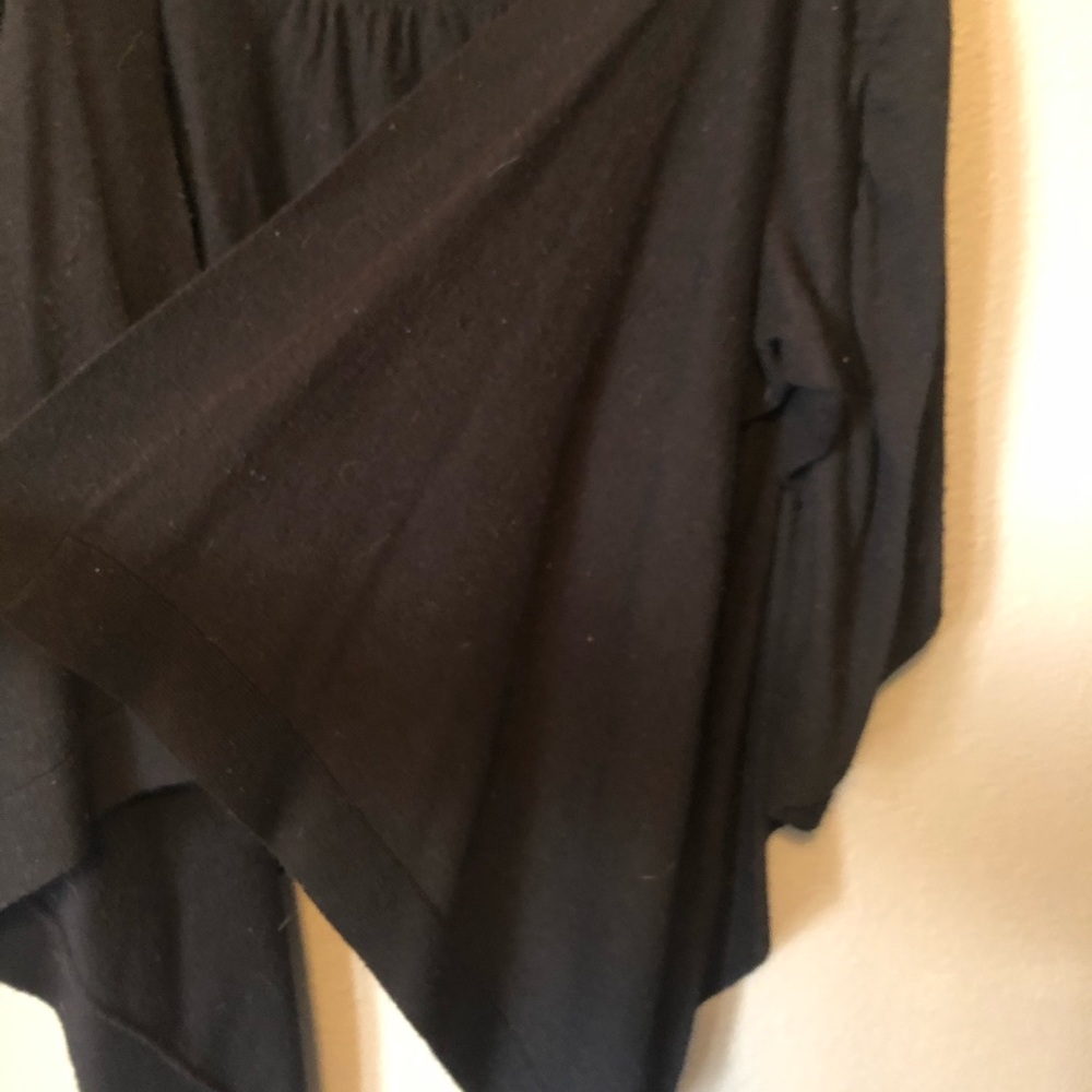 Cardigan - Picture 2 of 4